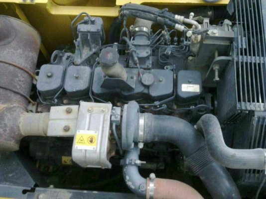 ขายรถแบ็คโฮ KOMATSU PC 200-7 รถปี 2010 ไมล์ชั่วโมง 9,xxx หัวเจาะพร้อมบุ้งกี๋ เอกสารอินวอยซ์