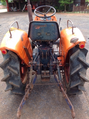 แทรกเตอร์คูโบต้า L1500 สภาพดีพร้อมไช้งาน มีผานพรวน 1 พวงแถมให้