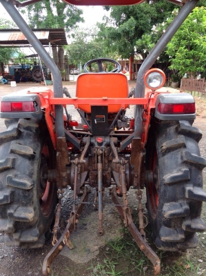 แทกเตอร์คูโบต้าL3408 สภาพดีเดิมๆทั้งคันพร้อมใช้งานขายพร้อมผานพรวน 1 พวง แทกเตอร์คูโบต้าL3408 สภาพดีเดิมๆทั้งคันพร้อมใช้งานขายพร้อมผานพรวน 1 พวง