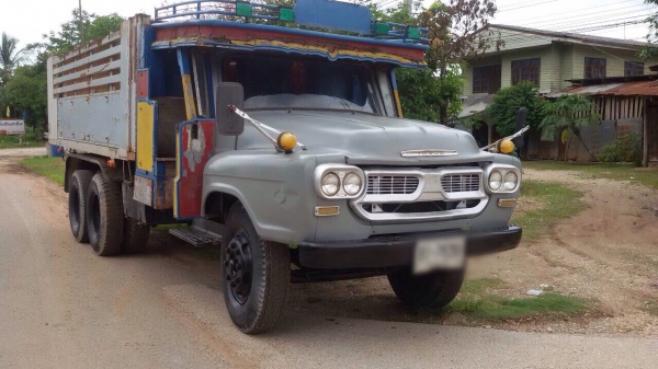ขายรถบรรทุกสิบล้อหน้ายาว กระบะดัมพ์ เครื่อง EH700-165 แรง 1 เพลา ช่วงล่างใหญ่ เกียร์ HO