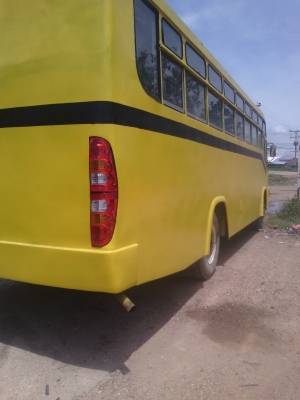 ด่วน !!! รถบัส ยี่ห้อ Benz ยาว 8 เมตร สนใจติดต่อ 081-655804