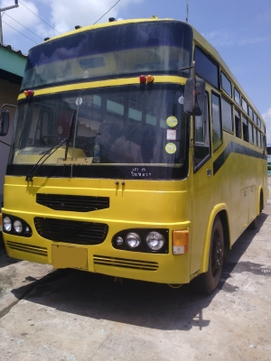 ด่วน !!! รถบัส ยี่ห้อ Benz ยาว 8 เมตร สนใจติดต่อ 081-655804