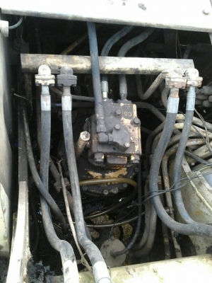 ขายแมคโคร pc200-3 ขายแมคโคร pc200-3