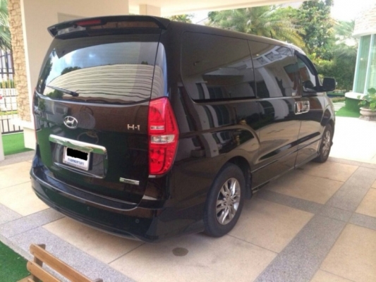 H-1  DELUXE รถ 11 เดือน โฉมใหม่