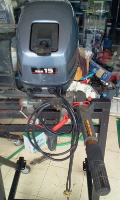 เครื่องยามาฮ่า 15แรงม้า หางสั้น17นิ้ว สตาร์ทไฟฟ้า ราคา 41500 บาท