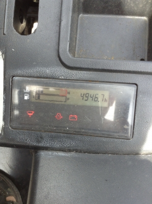 +++ ขายโฟล์คลิฟท์  TOYOTA  8FD25  ขนาด 2.5 ตัน  (รถนอก สภาพ 90\%)  เครื่องยนต์ดีเซล  เกียร์ธรรมดา  เสา 4 เมตร ฮิ้งค์โฟล์ค  ยางตัน  (ใช้งานประมาณ 5,000  ชม.)  ครับ  *** สนใจรายละเอียด  ราคา  คุยได้ครับ โทร. 081-659-7598 ครับ ***