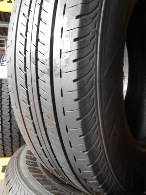 215/70R15 BRIDGESTONE DURAVIS R611 มีชุด 4 เส้น  ปี2012  TEL.081-427-3941