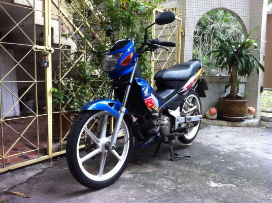 ขออนุญาติขาย Honda Sonic 125 ตัว TOP ล้อแม็กแท้ โอนให้ฟรีครับ