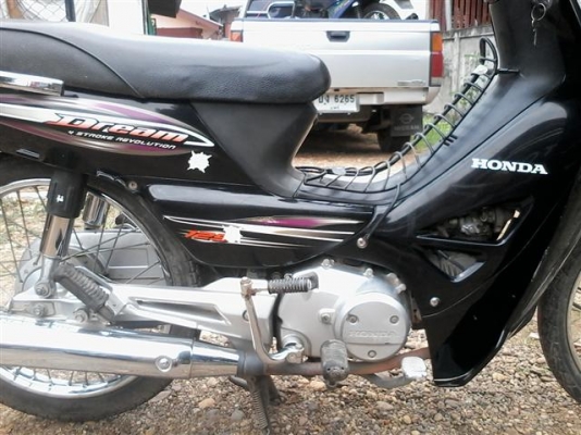 ฝากขายดรีม125 ทะเบียนเต็มพร้อมโอนรถปี47 เครื่องดีระบบไฟออกรถพร้อมใช้ ขาย 18500 บาท