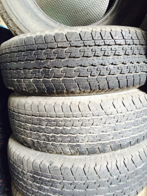 ขายยาง บริดจสโตน 245/70/16. มี5เส้น ขายรวม1000 บาท