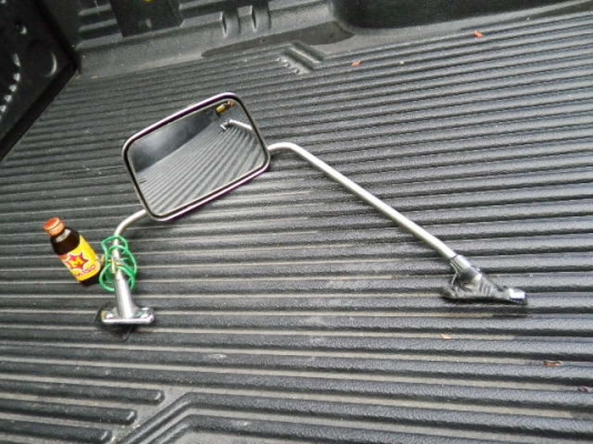 กระจกมองข้าง รถตู้นิสสัน เออแวน E24