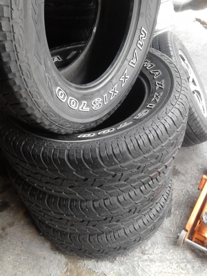 265/65R17 MAXXIS BRAVO 700   ชุด 4 เส้น สวยดอกยางหนา โทร.081-427-3941