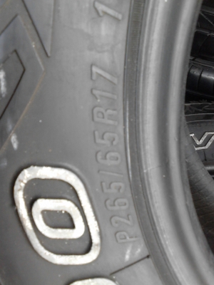 265/65R17 MAXXIS BRAVO 700   ชุด 4 เส้น สวยดอกยางหนา โทร.081-427-3941