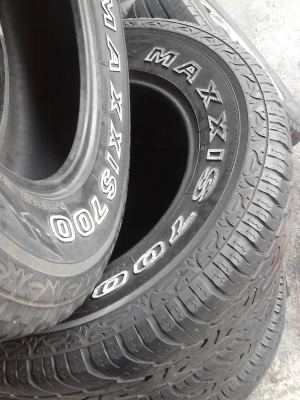 265/65R17 MAXXIS BRAVO 700   ชุด 4 เส้น สวยดอกยางหนา โทร.081-427-3941