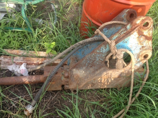 หัวแย๊กสำหรับรถแบคโฮ หัวแย๊กสำหรับรถแบคโฮ