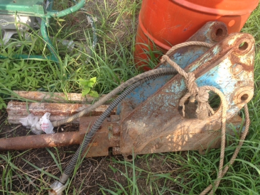 หัวแย๊กสำหรับรถแบคโฮ หัวแย๊กสำหรับรถแบคโฮ