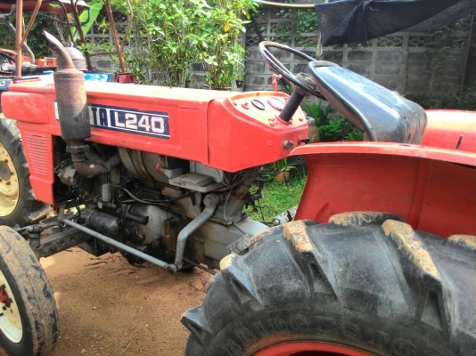 ขายรถไถ KUBOTA L240 ราคา 45,000 ขายรถไถ KUBOTA L240 ราคา 45,000