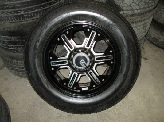 ขายแม็ก ขอบ 18 สภาพมือหนึ่งราคากันเองติดต่อเราได้ค่ะ