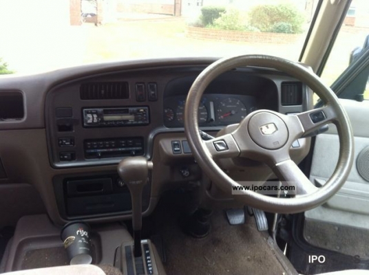 พวงมาลัย รถตู้นิสสัน เออแวน E24