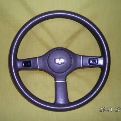 พวงมาลัย รถตู้นิสสัน เออแวน E24