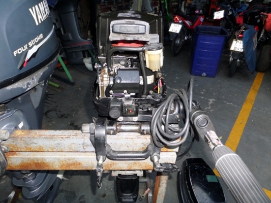 เครื่องเรือ  MERCURY 20 แรง