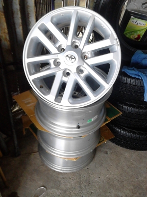 แม๊กขอบ 17 ขนาด 6 รู 17X71/2 สภาพสวย งามหยด ชุด 4 ใบ  TEL.081-427-3941