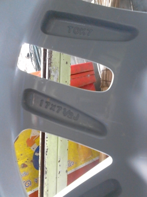 แม๊กขอบ 17 ขนาด 6 รู 17X71/2 สภาพสวย งามหยด ชุด 4 ใบ  TEL.081-427-3941