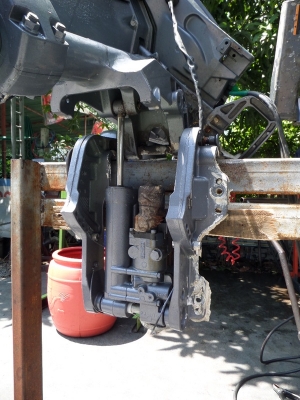 เครื่องเรือ YAMAHA 25 แรง  4 จังหวะ มีทริม