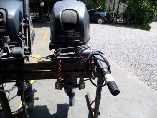 เครื่องเรือ YAMAHA 25 แรง  4 จังหวะ มีทริม