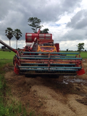 ขายรถเกี่ยวข้าว