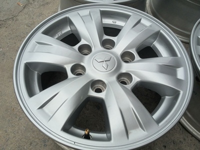 ขายล้อแม็กMitsubishi TRITON DOUBEL CAB PLUS 4 ล้อ