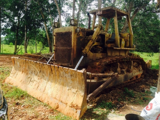 ขายรถแทรกเตอร์ KOMATSU D85-12 สภาพดี เล่มทะเบียน สนใจโทร 081-9701072