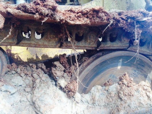 ขายรถแทรกเตอร์ KOMATSU D85-12 สภาพดี เล่มทะเบียน สนใจโทร 081-9701072