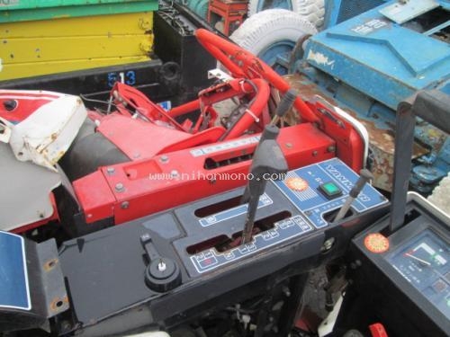 รถเกี่ยวข้าวนั่งขับ !!!    YANMAR     CA125   รหัสสินค้า : 14001809    หรือเพิ่มเติมไดที่ www.nihonmono.com