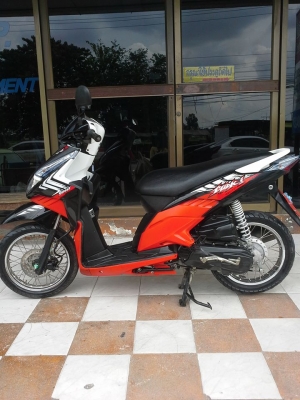 Honda Click i สีดำ แดง ลาย Street เป็นลายสุดท้าย รถสวยประหยัดน้ำมัน Honda Click i สีดำ แดง ลาย Street เป็นลายสุดท้าย รถสวยประหยัดน้ำมัน