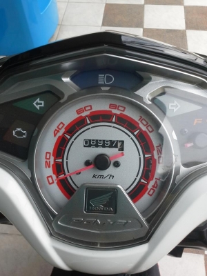 Honda Click i สีดำ แดง ลาย Street เป็นลายสุดท้าย รถสวยประหยัดน้ำมัน Honda Click i สีดำ แดง ลาย Street เป็นลายสุดท้าย รถสวยประหยัดน้ำมัน