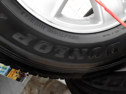 แม๊ก ISUZU ขอบ 16  ขนาด 6 รู พร้อมยาง  255/70R16  DUNLOP AT20 GRANDTREK  TEL.081-427-3941