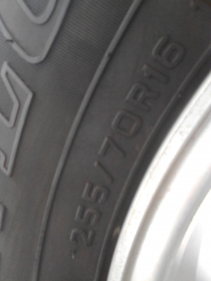 แม๊ก ISUZU ขอบ 16  ขนาด 6 รู พร้อมยาง  255/70R16  DUNLOP AT20 GRANDTREK  TEL.081-427-3941