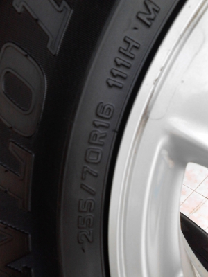 แม๊ก ISUZU ขอบ 16  ขนาด 6 รู พร้อมยาง  255/70R16  DUNLOP AT20 GRANDTREK  TEL.081-427-3941