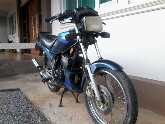 ขาย Yamaha RXZ มีเล่มชุดโอนหมดอายุต้องตามเองภาษีขาดปี 52 เครื่องต้องเช็คทรงสวยขาย 5900 บาท