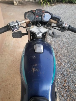 ขาย Yamaha RXZ มีเล่มชุดโอนหมดอายุต้องตามเองภาษีขาดปี 52 เครื่องต้องเช็คทรงสวยขาย 5900 บาท