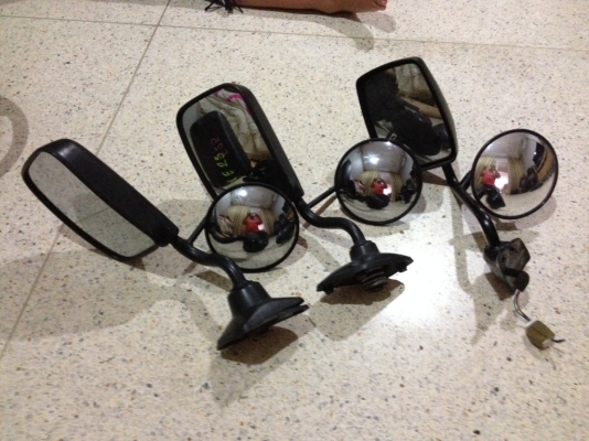 กระจกรถตู้ของเก่าญี่ปุ่นอันละ