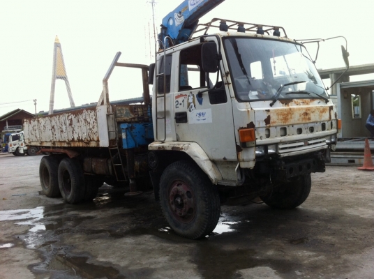 ขายรถบรรทุกสิบล้ออีซูซุจัมโบ้ดั้มเครื่อง195ตามสภาพเครนไม่ขายนะคับ