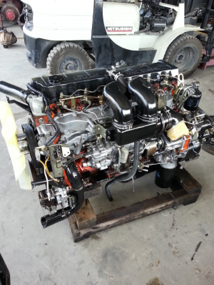 เครื่อง 6hh1  12วาร์ว 210 แรง สวยๆ ครัช 15 นิ้ว