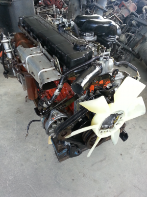 เครื่อง 6hh1  12วาร์ว 210 แรง สวยๆ ครัช 15 นิ้ว