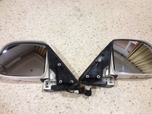 กระจกรถตู้ HIACE ปรับไฟฟ้าพับไฟฟ้าของเก่าญี่ปุ่นสถาพสวย