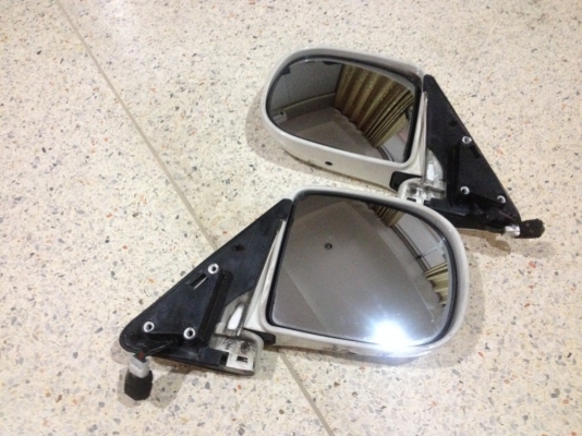 กระจกรถตู้ HIACE ปรับไฟฟ้าพับไฟฟ้าของเก่าญี่ปุ่นสถาพสวย