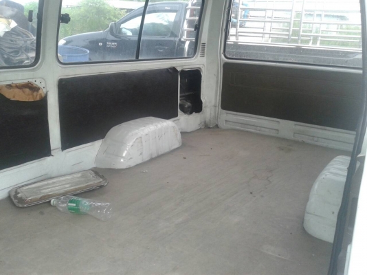 ขายด่วนรถตู้ ใช้งานได้เลย สภาพสวย ขายด่วนรถตู้ ใช้งานได้เลย สภาพสวย