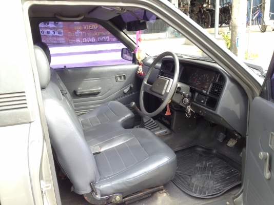 ฟอร์ดหัวเดี่ยว เครื่องดีมากๆ ช่วงล่างแน่น รถสวยเดิมๆไม่มีผุ คัสซีสวย ภาษีไม่ขาดแอร์เย็นฉ่ำๆ