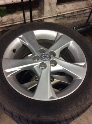 ขายแม็กอัลติสขอบ16 พร้อมยาง205 55 16 ถูกๆ